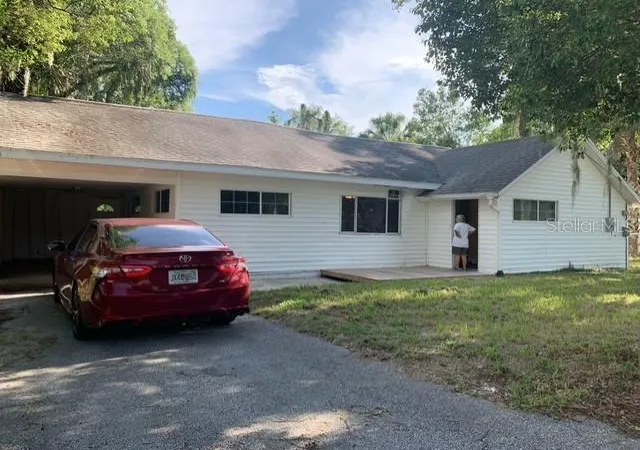 1st image of 106 E Rosehill Ave, Deland, FL 32724 | MLS# V4950738