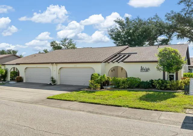 2nd image of 612 Chestnut Ln, Englewood, FL 34223 | MLS# C7529612