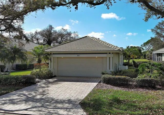 Photo 2 of Single family home for sale at 311 Lansbrook Dr, Venice, FL 34292 | MLS# A4703047 | Listing updated on 2026-09-02