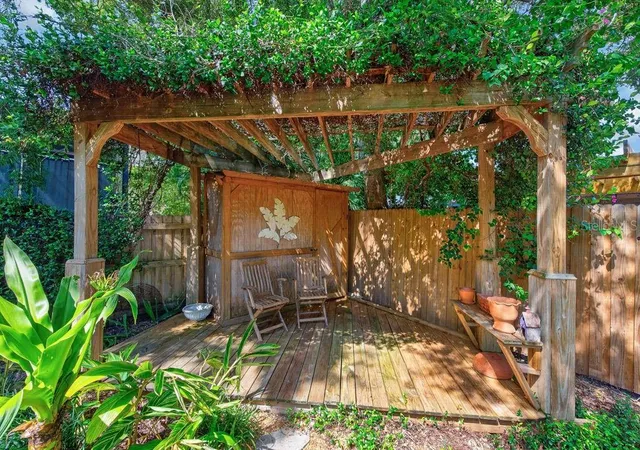 Photo 3 of Single family home for sale at 5916 S 6th Street, Tampa, FL 33611 | MLS# TB8539095 | Listing updated on 2026-08-15