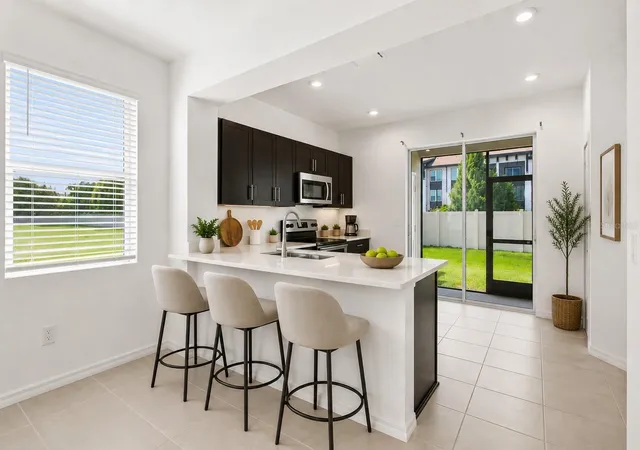 2nd image of 6361 Fairmont Ln, Palmetto, FL 34221 | MLS# TB8539098