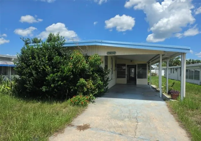 1st image of 1404 Highland Ave, Tavares, FL 32778 | MLS# OM730462