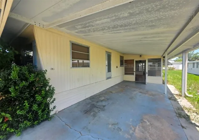 2nd image of 1404 Highland Ave, Tavares, FL 32778 | MLS# OM730462