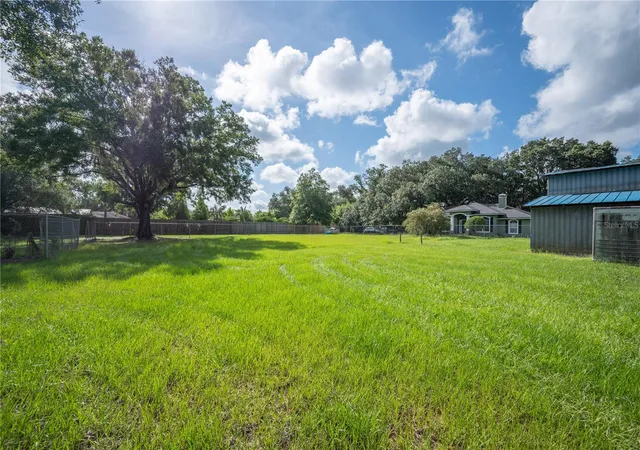 2nd image of 5455 Yates Rd, Lakeland, FL 33811 | MLS# L4964306
