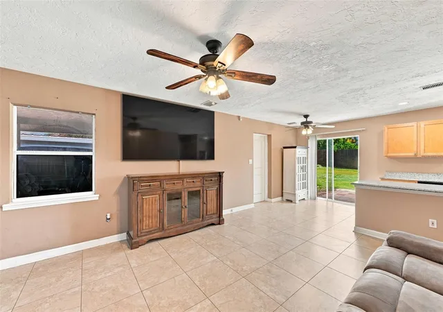 5th image of 2304 Stanford Ave, Bradenton, FL 34207 | MLS# TB8539128