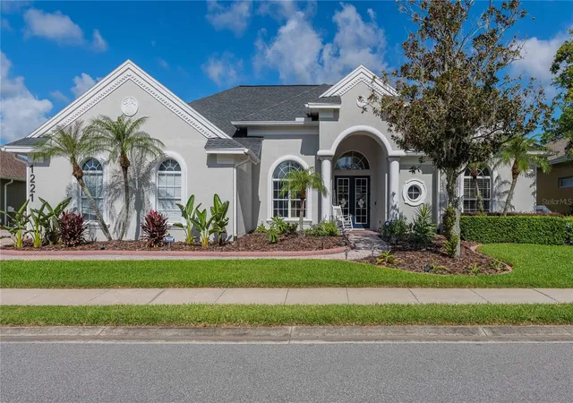 Photo 1 of Single family home for sale at 1221 Vista Hills Dr, Lakeland, FL 33813 | MLS# L4964307 | Listing updated on 2026-10-29
