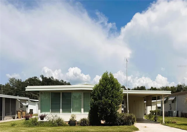 1st image of 428 Palo Verde Dr, Leesburg, FL 34748 | MLS# R4911820