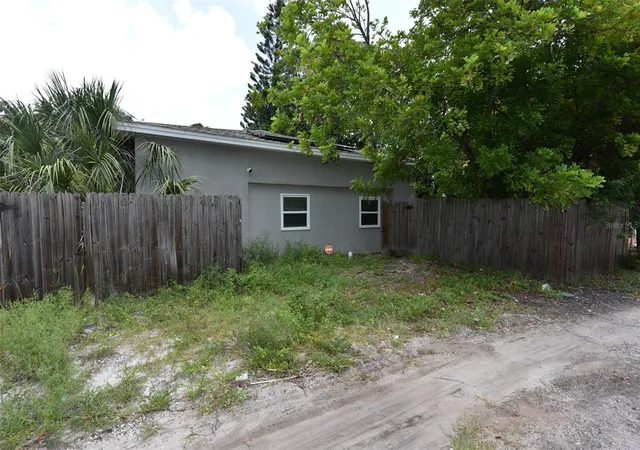 Photo 30 of Single family home for sale at 4642 10th Avenue S, Saint Petersburg, FL 33711 | MLS# TB8539131 | Listing updated on 2026-08-21