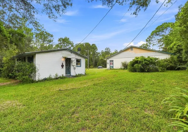 Photo 3 of Single family home for sale at 3750 SW 181st Court, Dunnellon, FL 34432 | MLS# OM730464 | Listing updated on 2026-09-15