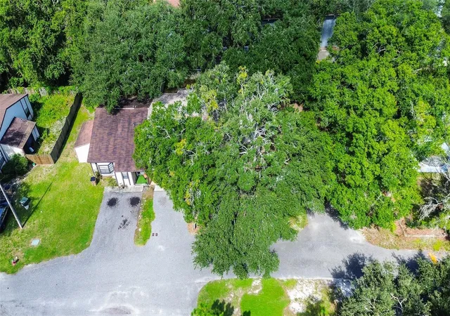 Photo 3 of Single family home for sale at 10306 Councils Way, Temple Terrace, FL 33617 | MLS# TB8539136 | Listing updated on 2026-09-29