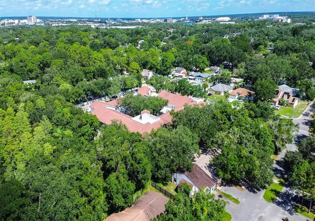 Photo 4 of House for sale at 10306 Councils Way, Temple Terrace, FL 33617 | MLS# TB8539136 | Listing updated on 2026-10-20