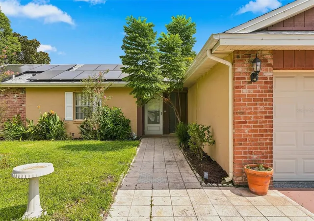 Photo 4 of Single family home for sale at 111 Jersey Woods Ct, Orlando, FL 32824 | MLS# S5155672 | Listing updated on 2026-09-22