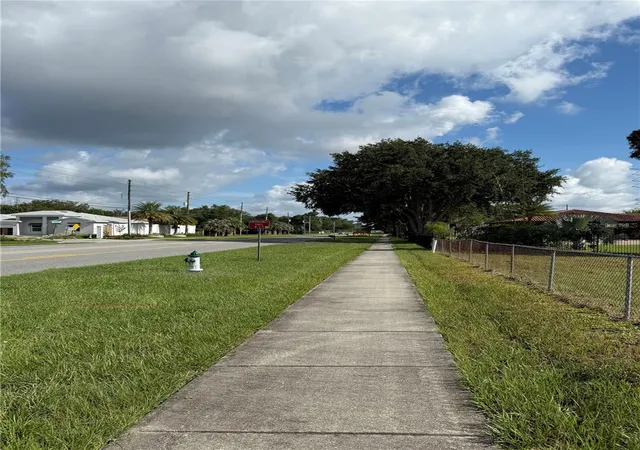 2nd image of Econlockhatchee Trl S, Orlando, FL 32825 | MLS# O6433801