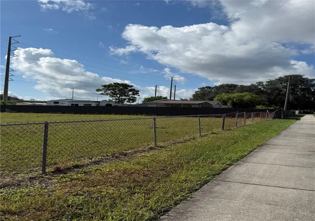 5th image of Econlockhatchee Trl S, Orlando, FL 32825 | MLS# O6433801