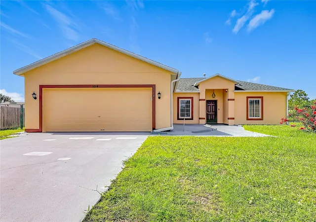 Photo 2 of Single family home for sale at 1014 Deddington Pl, Kissimmee, FL 34758 | MLS# O6433803 | Listing updated on 2026-09-02