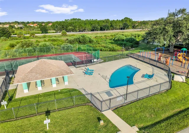 28th image of 418 Grovepark Dr, Davenport, FL 33837 | MLS# O6433804