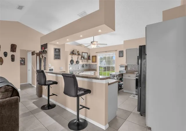 3rd image of 418 Grovepark Dr, Davenport, FL 33837 | MLS# O6433804