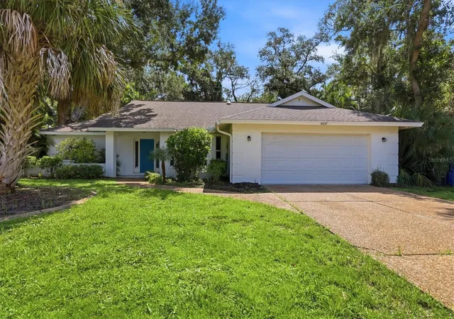 Photo 1 of Single family home for sale at 4537 Chimney Crk Dr, Sarasota, FL 34235 | MLS# A4703067 | Listing updated on 2026-08-16