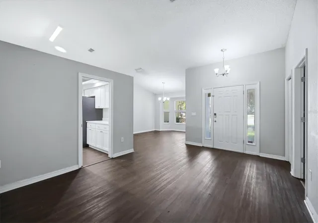 Photo 3 of Single family home for sale at 4537 Chimney Crk Dr, Sarasota, FL 34235 | MLS# A4703067 | Listing updated on 2026-08-16