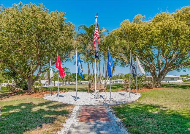 33rd image of 9157 140th Wy, Seminole, FL 33776 | MLS# TB8539156