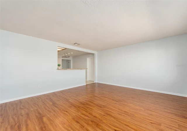 5th image of 9157 140Th Wy, Seminole, FL 33776 | MLS# TB8539156