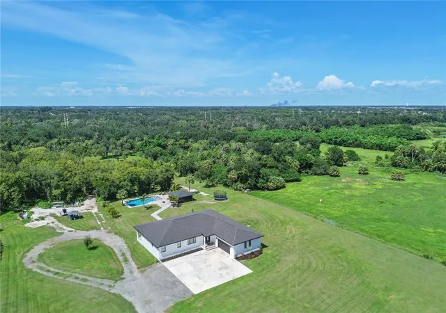 1st image of 1810 37th St E, Palmetto, FL 34221 | MLS# A4703075