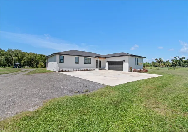 3rd image of 1810 37Th St E, Palmetto, FL 34221 | MLS# A4703075