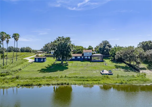 Photo 2 of Single family home for sale at 2120 Hurley Dr, Bartow, FL 33830 | MLS# B4902336 | Listing updated on 2026-08-31