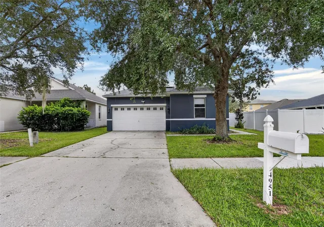 Photo 3 of Single family home for sale at 4951 Whistling Pines Ct, Wesley Chapel, FL 33545 | MLS# TB8539173 | Listing updated on 2026-09-04
