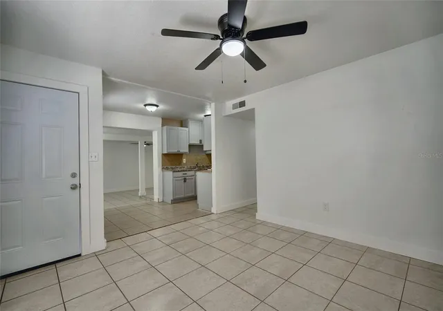 4th image of 5625 Bryson Dr, Orlando, FL 32818 | MLS# O6433861