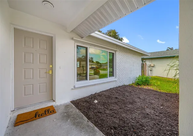 2nd image of 6853 Sandwater Trl N, Pinellas Park, FL 33781 | MLS# TB8539187