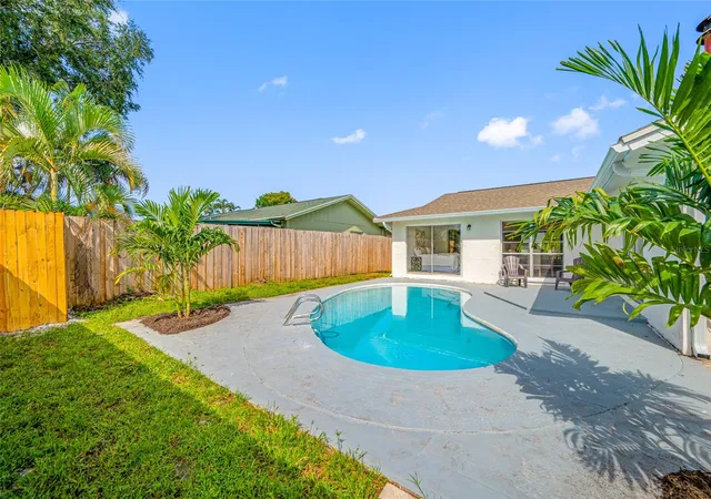 4th image of 6853 Sandwater Trl N, Pinellas Park, FL 33781 | MLS# TB8539187