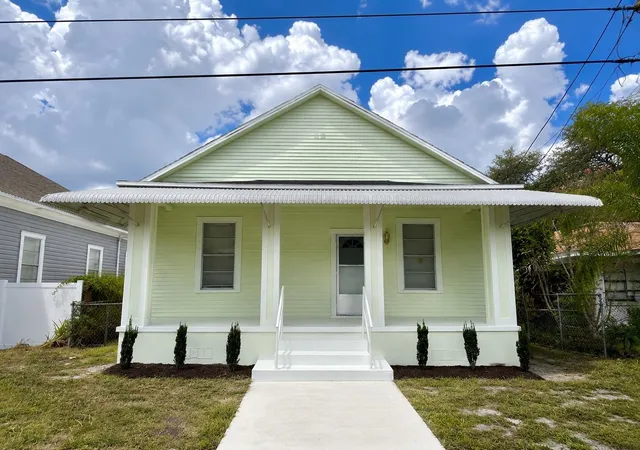 Photo 2 of Single family home for sale at 2908 Banza St, Tampa, FL 33605 | MLS# TB8539191 | Listing updated on 2026-09-23