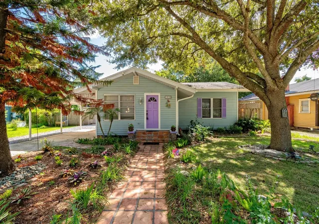 Photo 2 of Single family home for sale at 1919 S Palmetto Ave, Sanford, FL 32771 | MLS# O6433873 | Listing updated on 2026-10-08