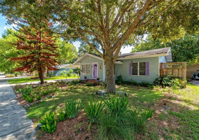 Photo 3 of Single family home for sale at 1919 S Palmetto Ave, Sanford, FL 32771 | MLS# O6433873 | Listing updated on 2026-10-08