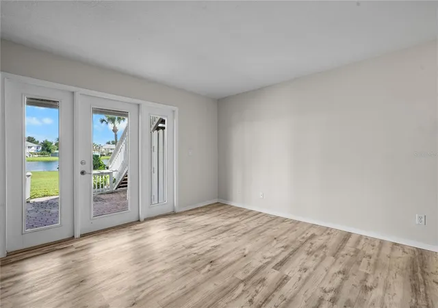 Photo 4 of Condo for sale at 111 Seahorse Dr SE #A, Saint Petersburg, FL 33705 | MLS# TB8539195 | Listing updated on 2026-09-04