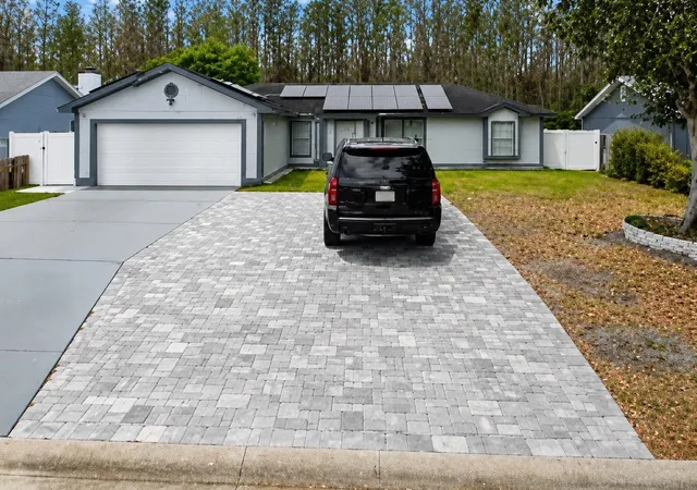 Photo 1 of Single family home for sale at 310 Silk Oak Dr, Kissimmee, FL 34743 | MLS# S5155692 | Listing updated on 2026-08-22