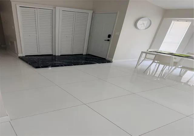 Photo 3 of Single family home for sale at 310 Silk Oak Dr, Kissimmee, FL 34743 | MLS# S5155692 | Listing updated on 2026-08-22