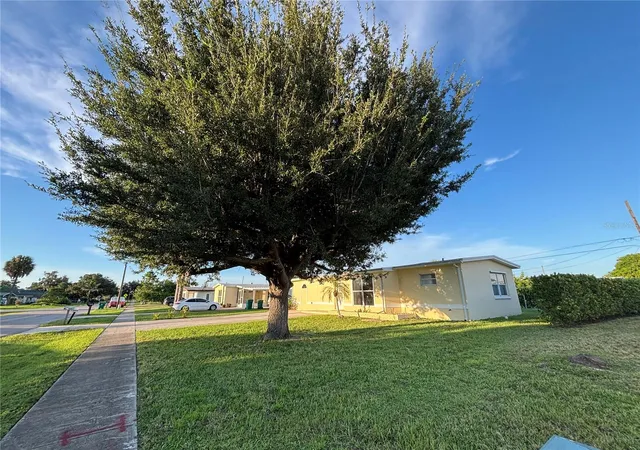 Photo 3 of Single family home for sale at 2472 Picnic St, Port Charlotte, FL 33952 | MLS# A4703085 | Listing updated on 2026-09-05