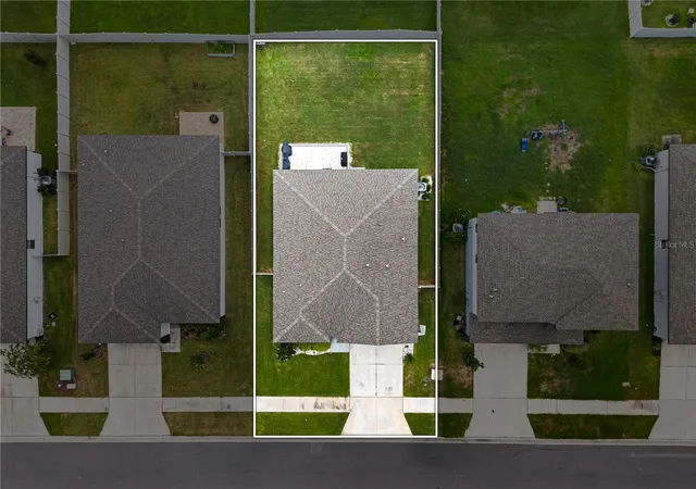 Photo 2 of Single family home for sale at 38626 Finn Clover Ln, Zephyrhills, FL 33540 | MLS# S5155699 | Listing updated on 2026-09-19