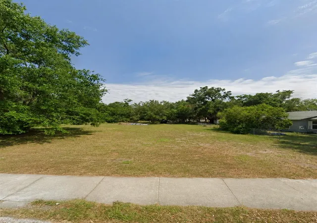 Photo 3 of Land for sale at 711 Pine, Mount Dora, FL 32757 | MLS# G5116513 | Listing updated on 2026-08-16