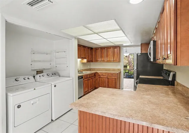 Listing Photo 4 - Condo for sale in building located at 4828 Pebble Bch Dr, ORLANDO, FL 32811 - Unit #A1108