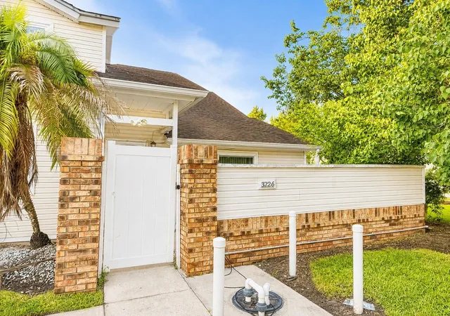Listing Photo 1 - Condo for sale in building located at 3226 Rio Grande Trl, KISSIMMEE, FL 34741 - Unit #3226