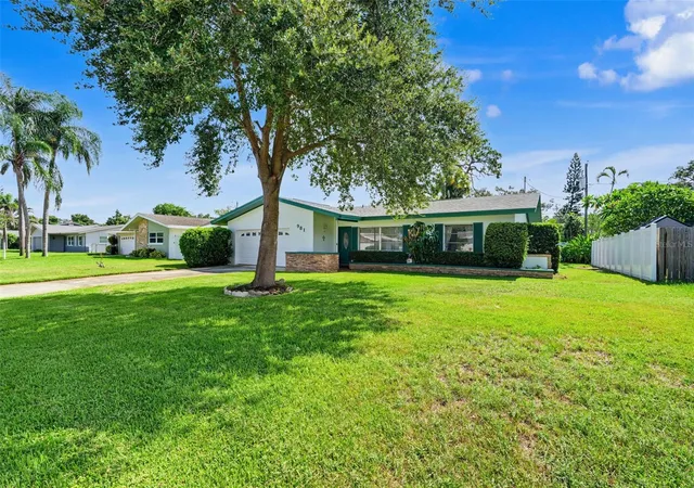 2nd image of 981 Stephen Foster Dr, Largo, FL 33771 | MLS# TB8539249