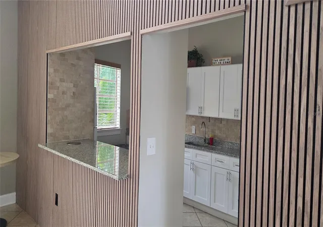2nd image of 5602 Pinnacle Hts Cir, TAMPA, FL 33624