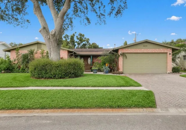 Photo 1 of Single family home for sale at 6450 31st Terrace N, Saint Petersburg, FL 33710 | MLS# A4703097 | Listing updated on 2026-10-17