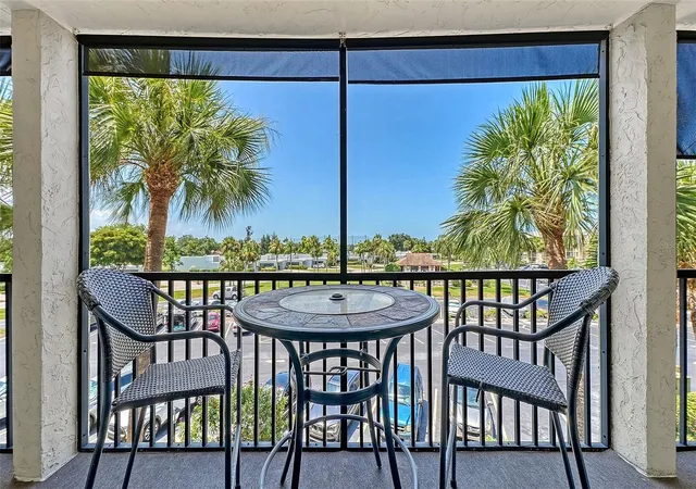 4th image of 6116 43Rd St W, Bradenton, FL 34210