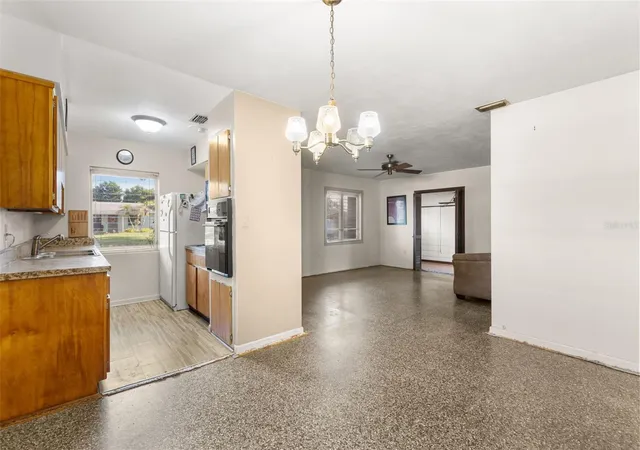 4th image of 2168 Ridge Dr, Winter Park, FL 32792 | MLS# O6433927
