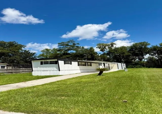 1st image of 21307 Campbell Dr, Brooksville, FL 34601 | MLS# TB8539279