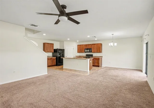 Photo 3 of Single family home for sale at 281 St Georges Cir, Eagle Lake, FL 33839 | MLS# O6433932 | Listing updated on 2026-10-03